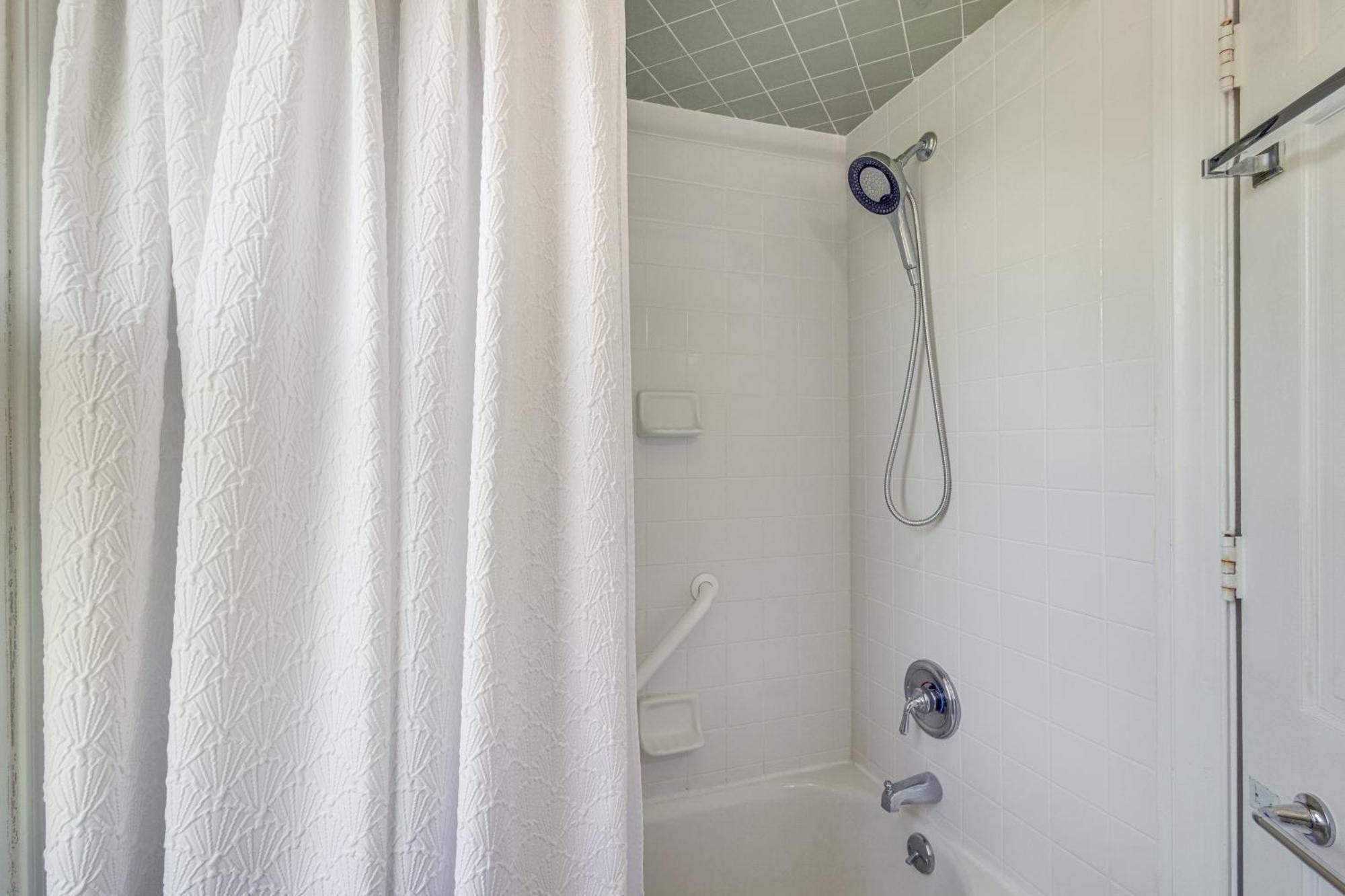 Updated Cape Charles Home About 2 Mi To Beachfront! Buitenkant foto