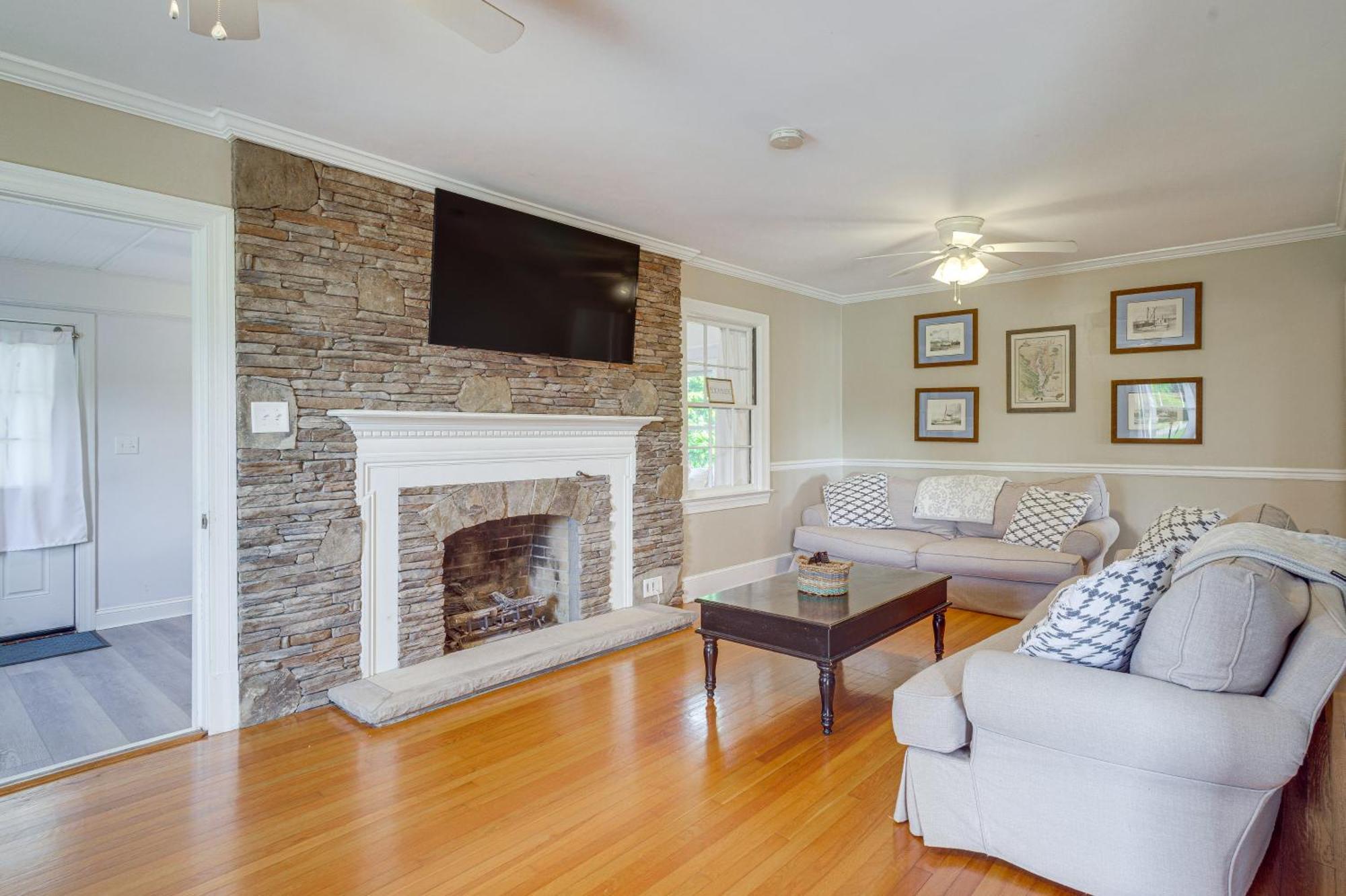 Updated Cape Charles Home About 2 Mi To Beachfront! Buitenkant foto